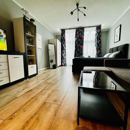 Apartament Flaming Z Balkonem - Scisle Centrum Naprzeciwko Pkp I Pks - Self Check In - Darmowy Parking - Pozne Wymeldowanie - Wystawiamy Fv Ополе Экстерьер фото