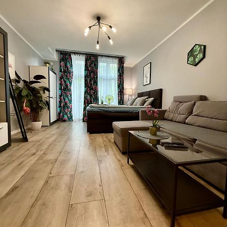 Apartament Flaming Z Balkonem - Scisle Centrum Naprzeciwko Pkp I Pks - Self Check In - Darmowy Parking - Pozne Wymeldowanie - Wystawiamy Fv Ополе Экстерьер фото