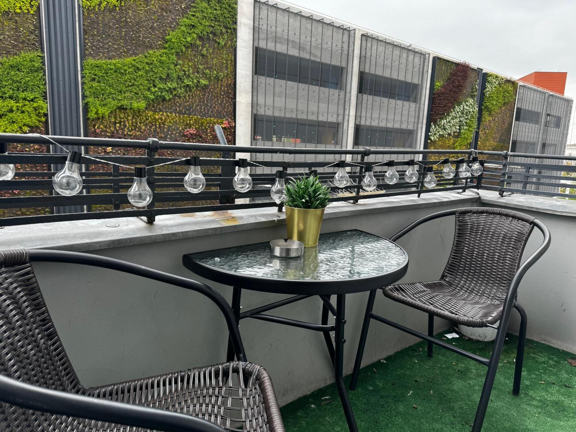 Apartament Flaming Z Balkonem - Scisle Centrum Naprzeciwko Pkp I Pks - Self Check In - Darmowy Parking - Pozne Wymeldowanie - Wystawiamy Fv Ополе Экстерьер фото